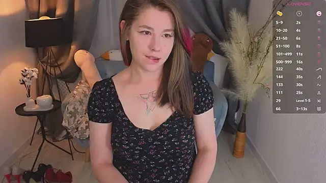 Mira Falls online show from 25, 9, 2025