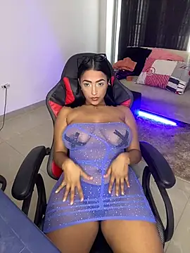 Snapshot of Shantal_Lovee chatting on 13, 1, 2025 Shantal Lovee online show from 13, 1, 2025