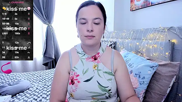 Snapshot of angelaagomez chatting on 5, 5, 2026 angelaagomez online show from 5, 5, 2026
