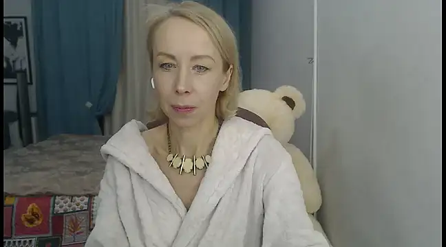 LuxuryNika online show from 8, 12, 2024