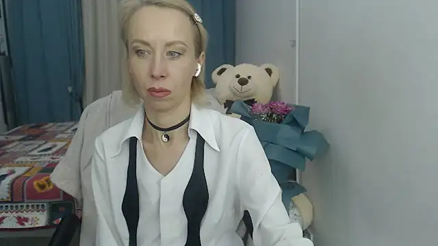LuxuryNika online show from 16, 12, 2024