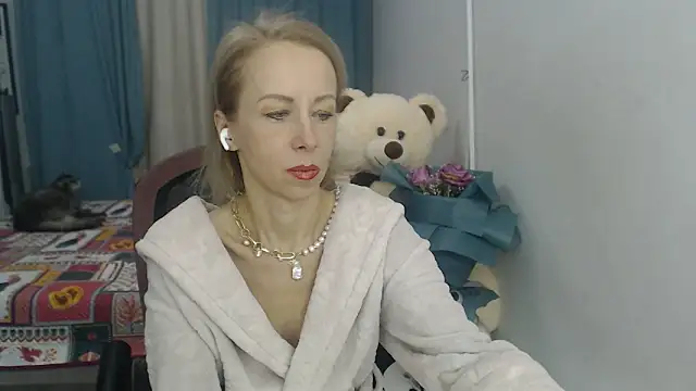 LuxuryNika online show from 18, 12, 2024