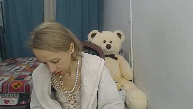 LuxuryNika online show from 19, 12, 2024
