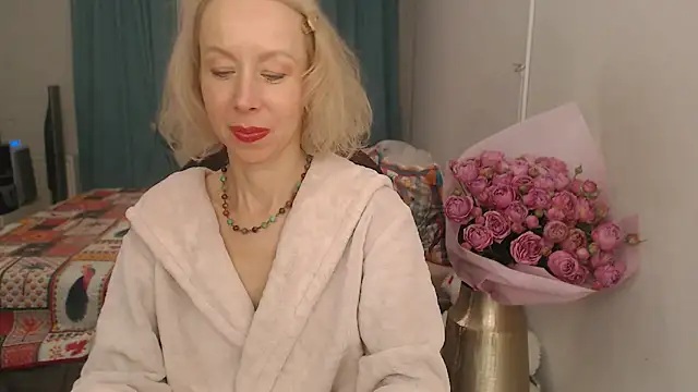 LuxuryNika online show from 25, 10, 2025