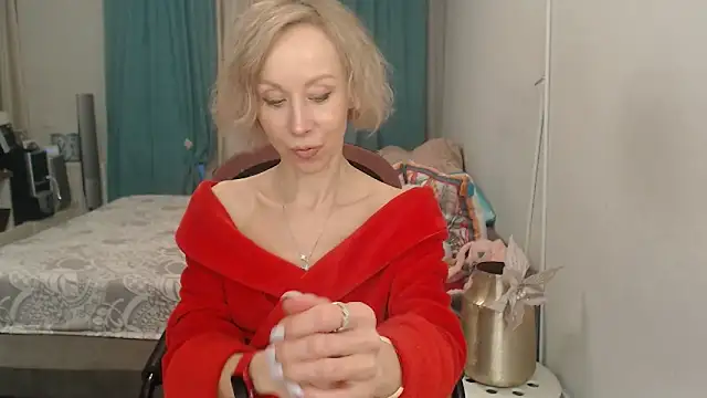 LuxuryNika online show from 2, 5, 2026