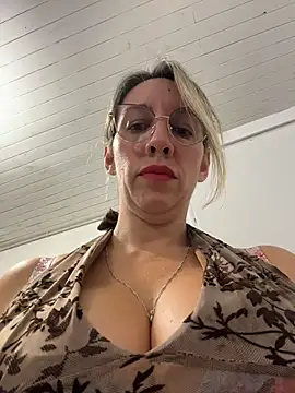 Gatitacarlita online show from 30, 4, 2026