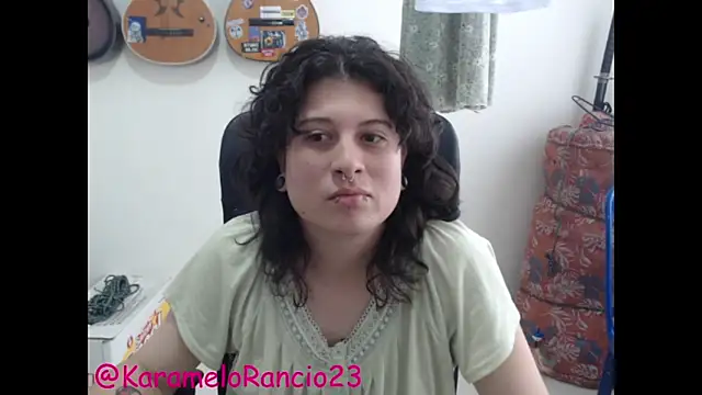 Smoke trip Alicia online show from 1, 2, 2025