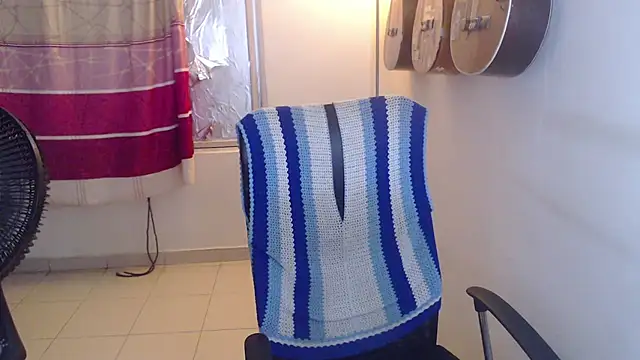 Snapshot of Smoke_trip_Alicia chatting on 8, 1, 2026 Smoke trip Alicia online show from 8, 1, 2026