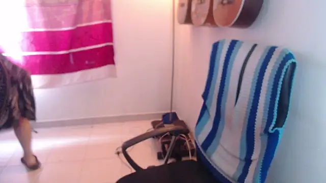 Snapshot of Smoke_trip_Alicia chatting on 9, 1, 2026 Smoke trip Alicia online show from 9, 1, 2026