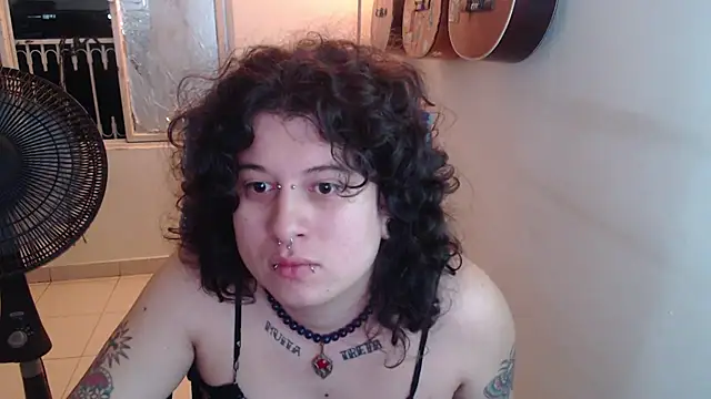 Snapshot of Smoke_trip_Alicia chatting on 13, 1, 2026 Smoke trip Alicia online show from 13, 1, 2026