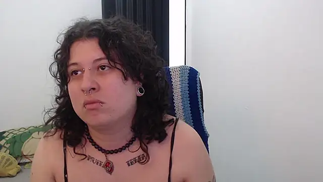 Snapshot of Smoke_trip_Alicia chatting on 18, 1, 2026 Smoke trip Alicia online show from 18, 1, 2026