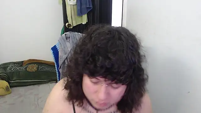 Snapshot of Smoke_trip_Alicia chatting on 20, 2, 2026 Smoke trip Alicia online show from 20, 2, 2026