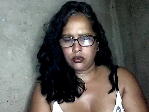 Snapshot of Damita999 chatting on 10, 1, 2025 Damita999 online show from 10, 1, 2025
