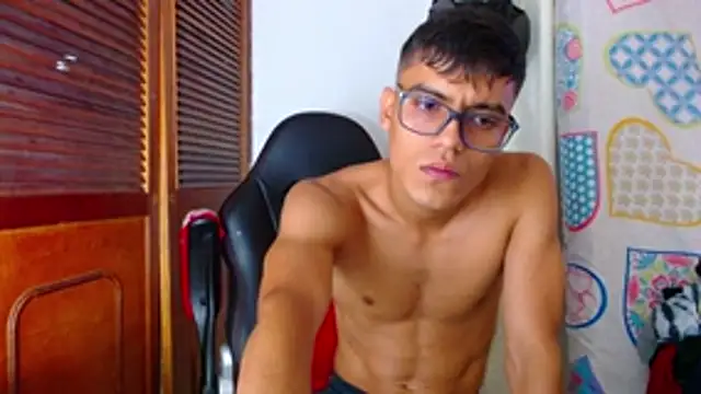 Lion Grrr online show from 23, 11, 2025