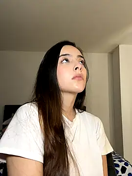 Snapshot of swrennn19 chatting on 4, 10, 2025 swrennn19 online show from 4, 10, 2025