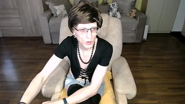 clementine online show from 11, 5, 2026