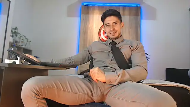 Snapshot of Andrew_4_ chatting on 4, 11, 2025 Andrew 4 online show from 4, 11, 2025