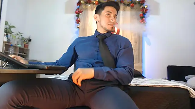 Snapshot of Andrew_4_ chatting on 18, 12, 2025 Andrew 4 online show from 18, 12, 2025