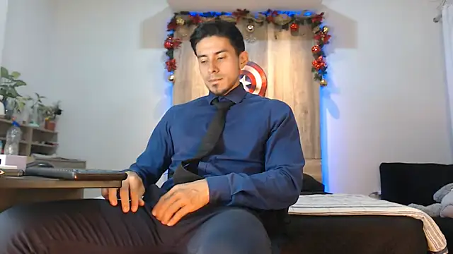 Snapshot of Andrew_4_ chatting on 23, 12, 2025 Andrew 4 online show from 23, 12, 2025