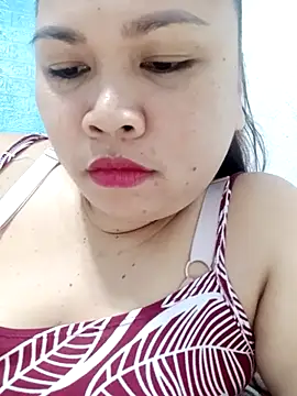 XXLorie 02 online show from 6, 3, 2025