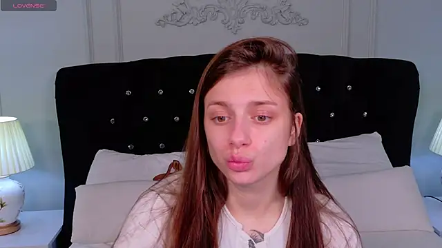 Snapshot of Eille_Elfie chatting on 28, 9, 2025 Eille Elfie online show from 28, 9, 2025