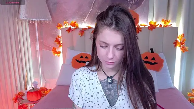 Snapshot of Eille_Elfie chatting on 20, 10, 2025 Eille Elfie online show from 20, 10, 2025