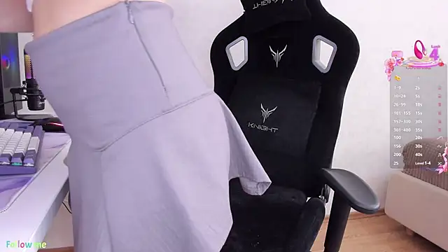 Snapshot of SkyqueenI chatting on 18, 9, 2025 SkyqueenI online show from 18, 9, 2025