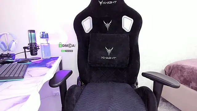 Snapshot of SkyqueenI chatting on 7, 2, 2026 SkyqueenI online show from 7, 2, 2026