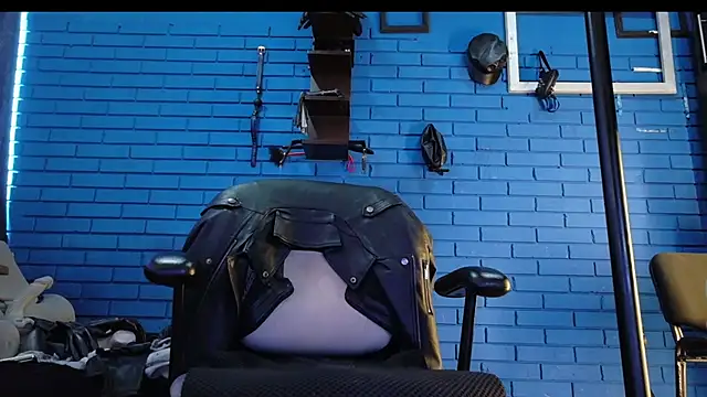 Snapshot of TheIan26 chatting on 6, 4, 2026 TheIan26 online show from 6, 4, 2026