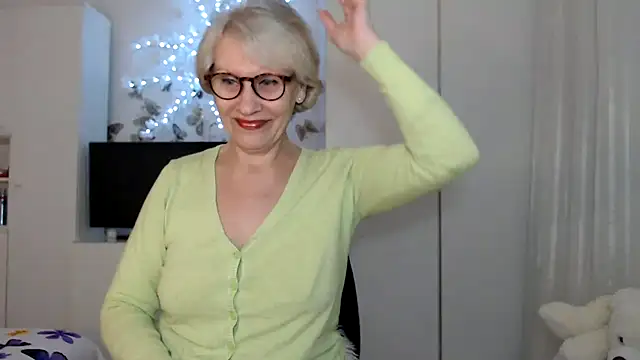 Snapshot of Ghertrude52 chatting on 8, 3, 2025 Ghertrude52 online show from 8, 3, 2025