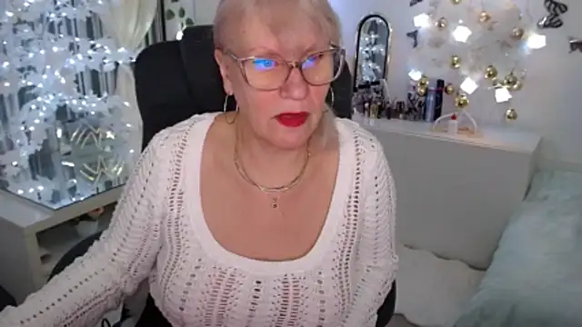 Snapshot of Ghertrude52 chatting on 22, 12, 2025 Ghertrude52 online show from 22, 12, 2025