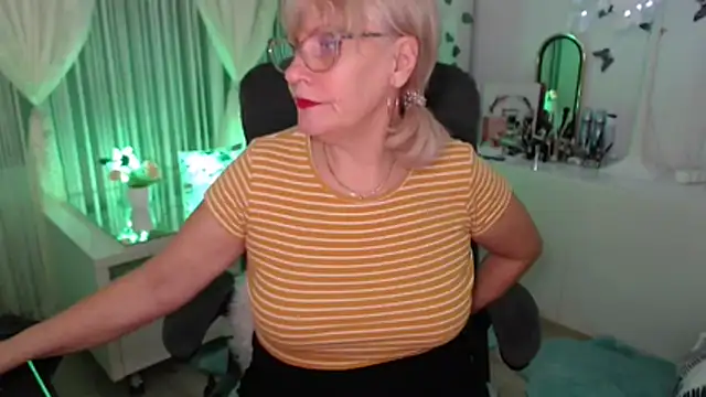 Snapshot of Ghertrude52 chatting on 9, 1, 2026 Ghertrude52 online show from 9, 1, 2026