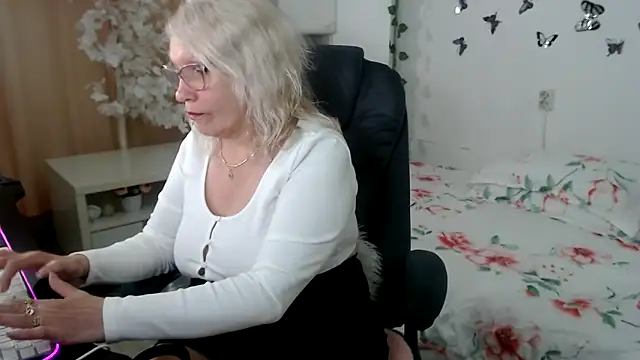 Ghertrude52 online show from 17, 5, 2026