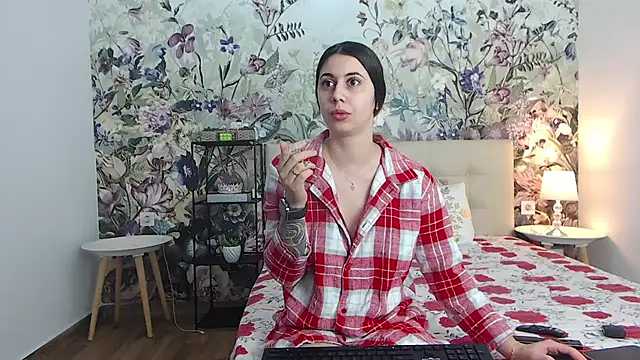 RoseDiamond06 online show from 22, 2, 2026