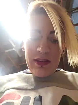 Snapshot of PinkTheHawk chatting on 9, 10, 2025 PinkTheHawk online show from 9, 10, 2025