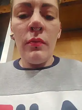 Snapshot of PinkTheHawk chatting on 12, 10, 2025 PinkTheHawk online show from 12, 10, 2025