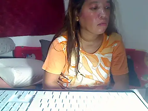 Snapshot of wethornypussy4u chatting on 22, 2, 2026 wethornypussy4u online show from 22, 2, 2026