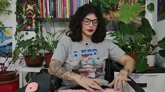 Snapshot of TaliMajesty chatting on 8, 5, 2026 TaliMajesty online show from 8, 5, 2026