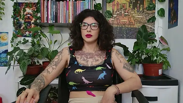 Snapshot of TaliMajesty chatting on 13, 5, 2026 TaliMajesty online show from 13, 5, 2026