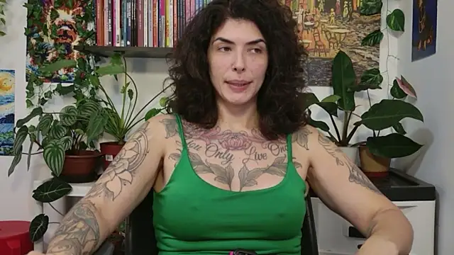Snapshot of TaliMajesty chatting on 14, 5, 2026 TaliMajesty online show from 14, 5, 2026