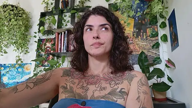 Snapshot of TaliMajesty chatting on 25, 5, 2026 TaliMajesty online show from 25, 5, 2026