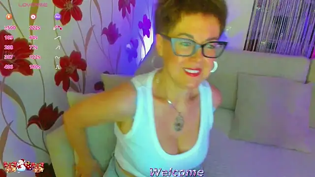 Snapshot of JennAlison chatting on 27, 11, 2025 JennAlison online show from 27, 11, 2025