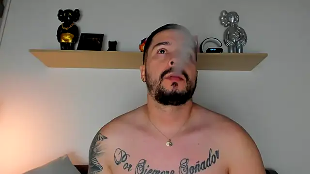 Snapshot of camilo_restrepo21 chatting on 17, 1, 2025 camilo restrepo21 online show from 17, 1, 2025