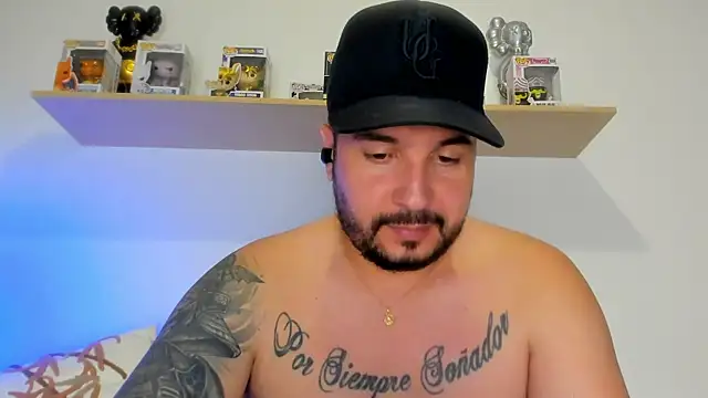 camilo restrepo21 online show from 13, 5, 2026