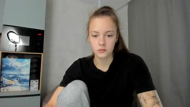 Snapshot of why_again_me chatting on 3, 10, 2025 why again me online show from 3, 10, 2025