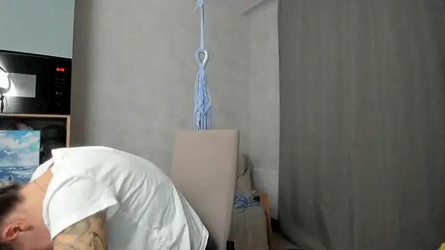 Snapshot of why_again_me chatting on 13, 10, 2025 why again me online show from 13, 10, 2025