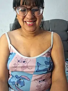 Snapshot of ZaidaWet chatting on 1, 4, 2026 ZaidaWet online show from 1, 4, 2026