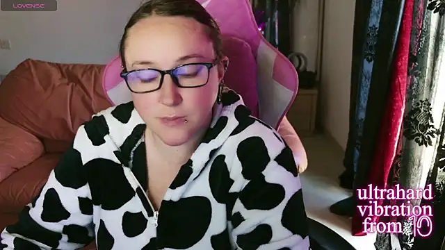 kisicaxx online show from 31, 12, 2024