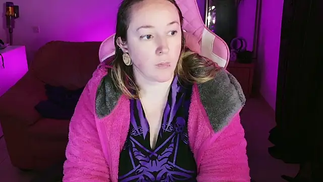 kisicaxx online show from 9, 1, 2025