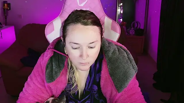 kisicaxx online show from 9, 1, 2025
